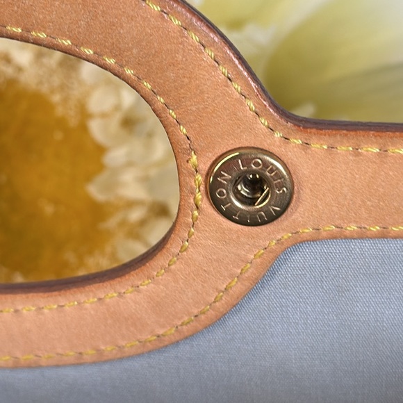 Louis Vuitton Vernis Roxbury Drive Handbag! - Picture 12 of 15